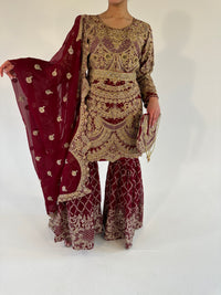 ELAYA-NUR maroon and gold style