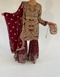 ELAYA-NUR maroon and gold style